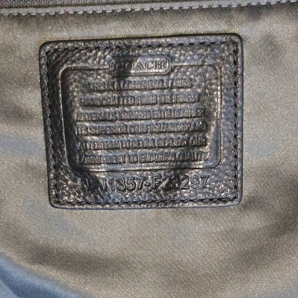 Coach Black Signature Shoulder Bag - Picture 10 of 12